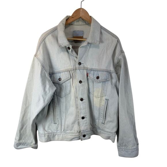 Vintage 80s Levi's Light Wash Denim Trucker Jacket Size Large USA Made